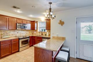 Centrally Located Salado Sanctuary 2 Mi to Dtwn - 2