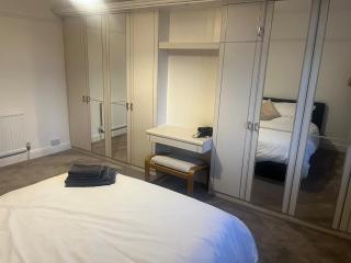 Pleasure Beach House - 4