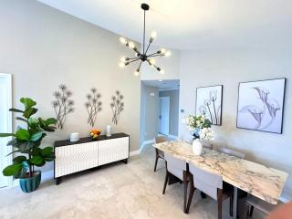 Disneyland Vineyard Villa 6Bed 4Bath Game - 8