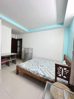 Louise Hostel - 4