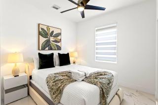 Heated Pool Family Retreat- Games, Everglades, Keys - 4