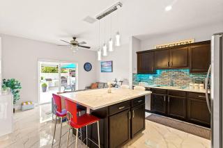 Heated Pool Family Retreat- Pets, Everglades, Keys - 1
