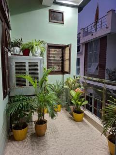 The HAV homestay with a nice common outdoor dining area - 9