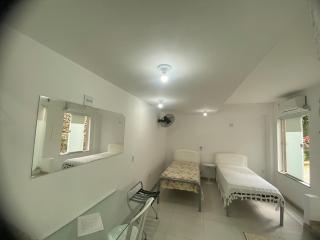 Flat das Begonias1 - 8
