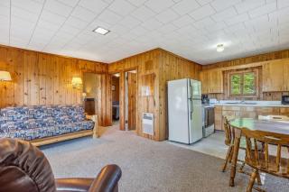 Cabin #9 2BR 1BA Timberlane Resort - 5