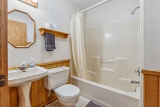 Lakeside Condo #15 4BR 3BA Timberlane Resort - 4
