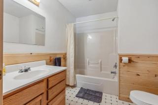 Lakeside Condo #18 4BR 4BA Timberlane Resort - 2