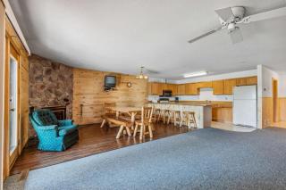 Lakeside Condo #19 4BR 4BA Timberlane Resort - 4