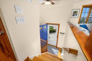 Beach Dreams: Ocean Views Room for All - 2