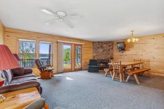 Lakeside Condo #20 4BR 4BA Timberlane Resort - 3
