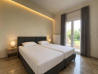 Elaia Garden House - 3