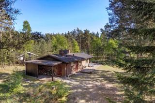 1499 Aakirkeby - Fyrreskoven 31 - 0