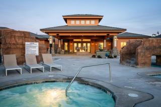 Zion Village Vacation Home, PickleBall, Basketball, Heated Pool - 4