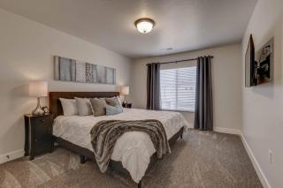 Southern Utah Retreat - 3 Bedroom - Private Hot Tub - Heated Pool - 5