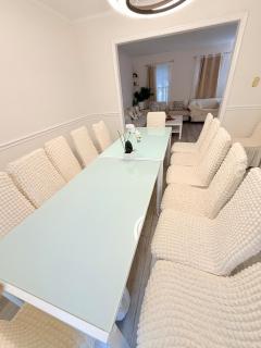Home Near DC Attractions, Free parking,11 beds - 2