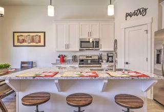 Great Pricing Near Zion Private Hot Tub & Pool - 1