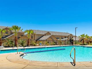 Heated Pool•HotTub•PingPong Foosball•xBox•FastWiFi - 1