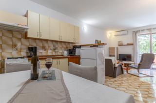 Apartment Puh - 1