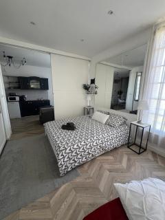 Lumineux appartement, jardin, vu sur mer - 1
