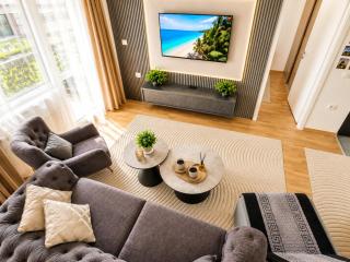 Family&Business Travelers Srna Lux East gate with free parking - 7