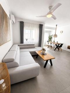 Apartamento full equipado moderno TRES Habitaciones cerca de la playa del cura - 0