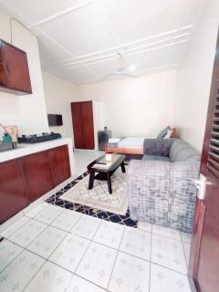 Warm studio in tudor near cbd and TUM University - 5