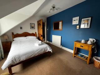 Castle Viewpoint B&B - 3
