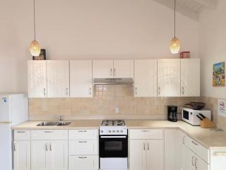 Beautiful one bedroom apartment 3 minutes from the beach - 7
