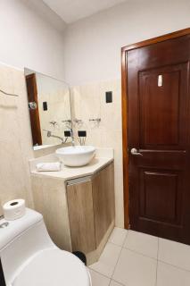 Suite in Lomas de Urdesa walk to Tennis Federation - 3