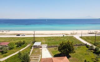 Absolute Beachfront Villa-Grand Sandy Beach - 9
