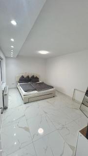 RentuHome - 0
