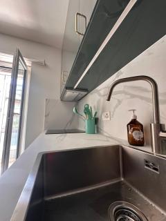 Iconic Lugano Business Apt 2BR Free Garage Fast WiFi - 2