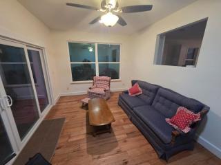 Hilltop Stargazer 5BR Family Retreat Lake Eufaula - 4