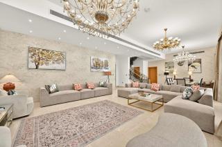 Estatesmen Palm Jumeirah Luxury Family Friendly Villa - 0