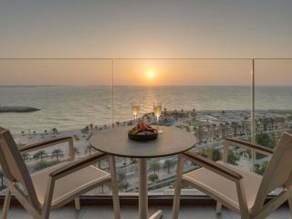 Mövenpick Resort Al Marjan Island - 2