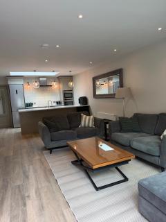 Luxury 2 Bath 2 Bed in Blackrock - N11 Corridor Access - 1