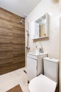 Modern 1BR Apt with Private Garage near Mall Plovdiv, Pulmed and Rowing Canal - 8