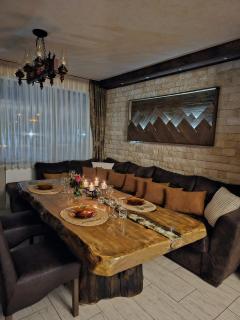 Villa Hills - къща за гости с храна - 3