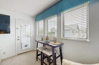Sunny Coastal Cottage - 2
