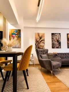 Family&Business Travelers Srna Lux East gate with free parking - 3