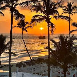 Playa Turquesa Ocean Club, G-301, free beach chairs on private beach - 5