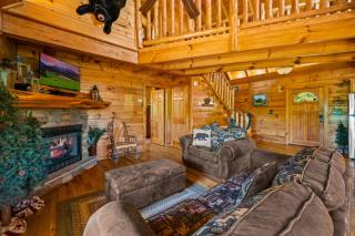 Hibernation - Pigeon Forge - 4