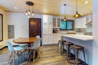Creekside Cabin - 3