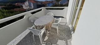 Pela apartmani - 1