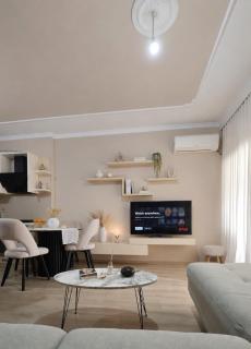 Cozy Modern Apartment - 2