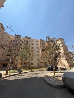 B2-Luxury 2BR Apt Prime Location - Jacuzzi & WiFi - 5