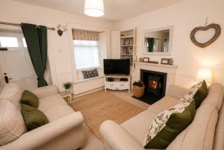 Maggie Puddle Cottages - 3