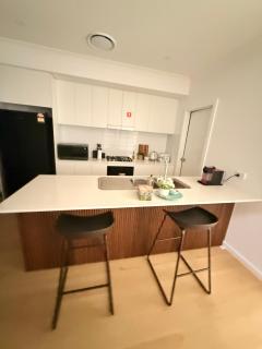 Modern 3 Bedroom Retreat in Gillieston Heights - 8