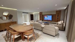 Luxury 2BR Apartment in Sheikh Zayed Arkan plaza - 8