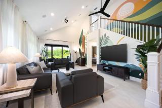 Reimagined luxury retreat - upgraded 4 bed Villa - 5